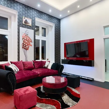 Appartamento Red Passion Deluxe At Gozsdu Budapest
