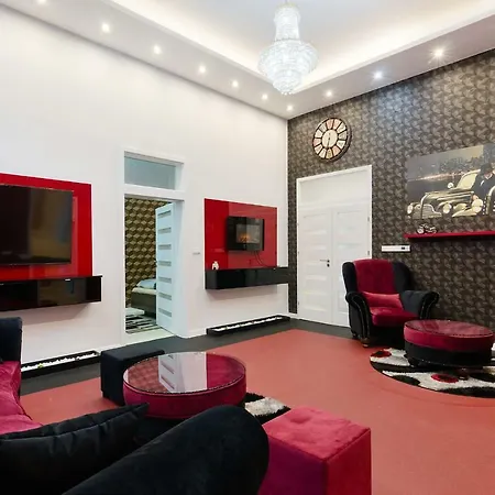 Red Passion Deluxe At Gozsdu Apartment *